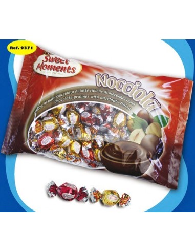 BOMBONES RELLENO CREMA DE AVELLANA BOLSA 1 KG